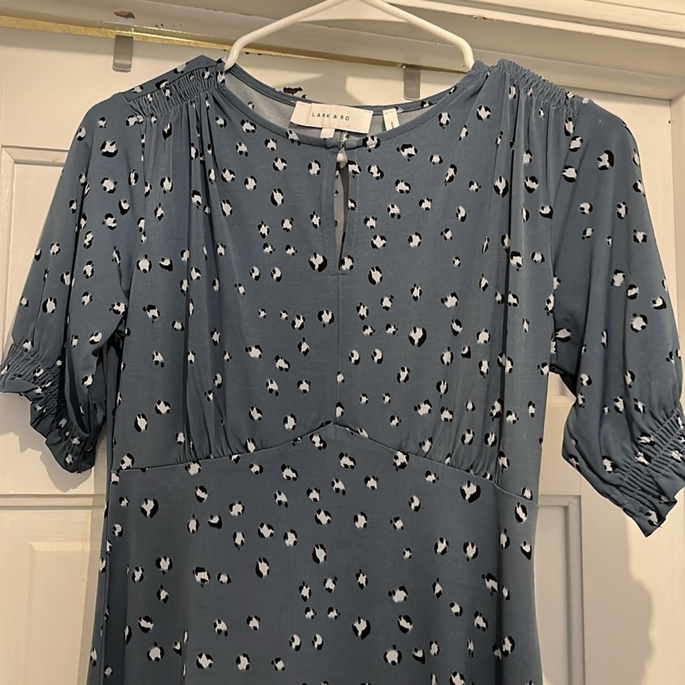 Womens lark and ro keyhole top a-line blue animal print dress size 4 - Picture 2 of 2